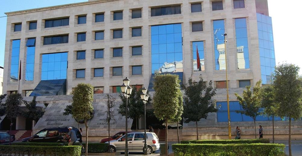 City 5 Hotel Tirana Exterior foto