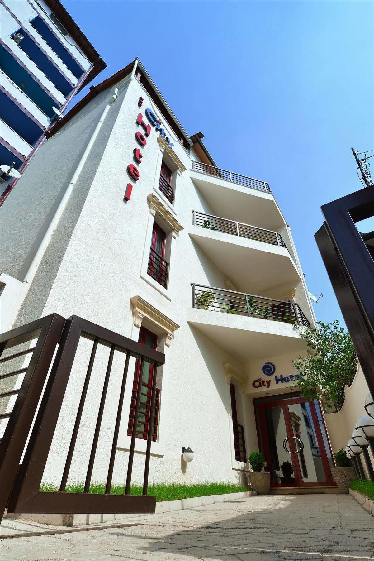 City 5 Hotel Tirana Exterior foto